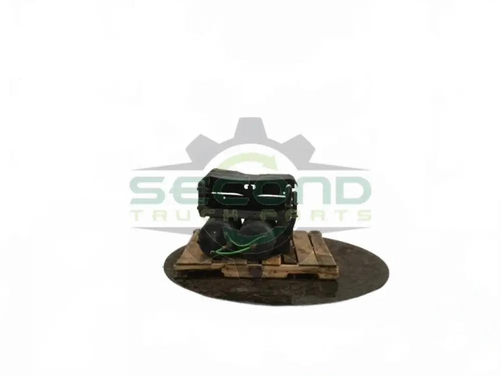 Complete Steel battery box with composite lid OEM - Second Truck Parts