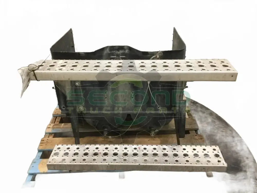 Complete Steel Battery Box with Lid and 2 air tanks out of 12' FTL - Second Truck Parts
