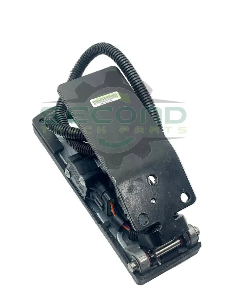 D21-6005 Genuine Paccar Pedal Throttle Assembly - Pedals