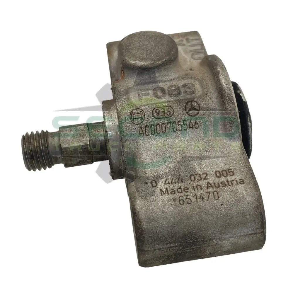 DDE EA0000705546 Genuine Detroit Diesel Injection Valve - Valves