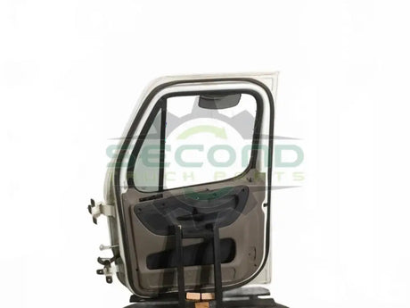 Door RH assembly off of 08' FTL Cascadia OEM - Second Truck Parts