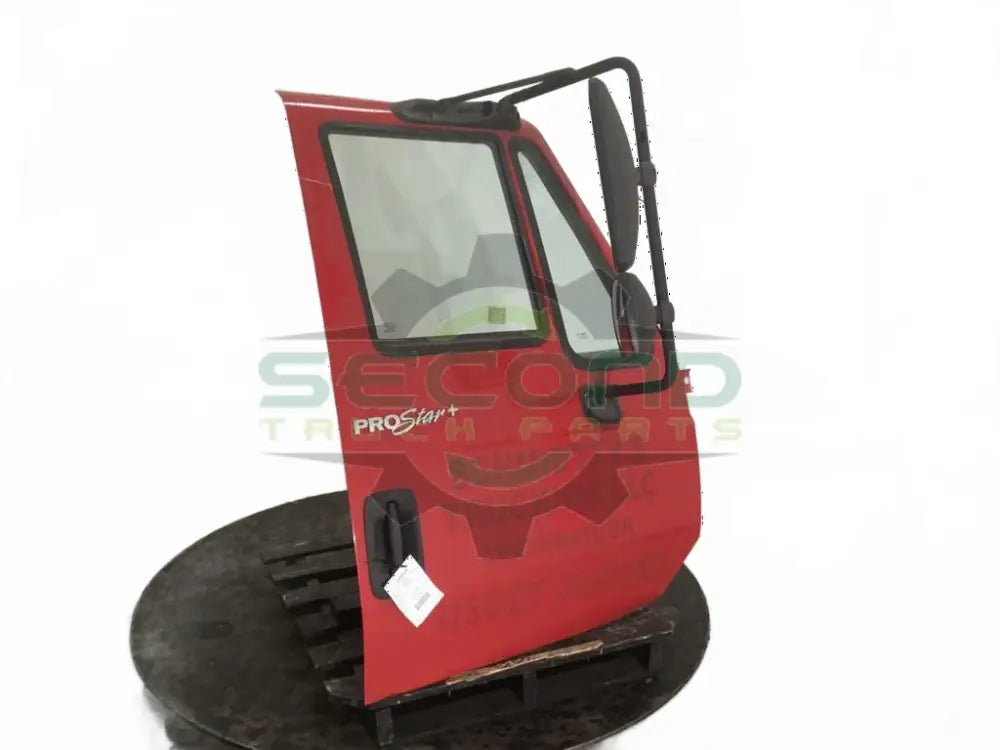 Door RH assembly off of 12' INTL Prostar+ OEM - Second Truck Parts