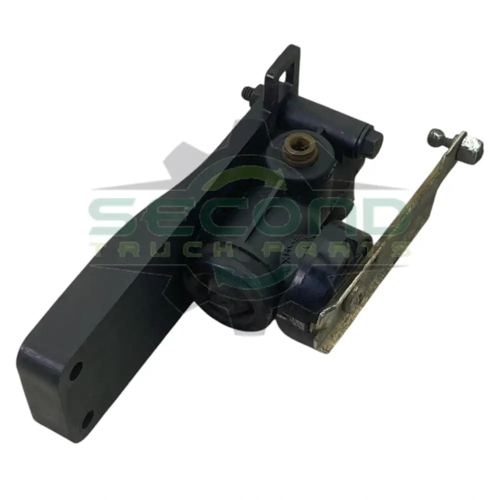 EE14004050 Genuine International Height Control Valve - Leveling Valves