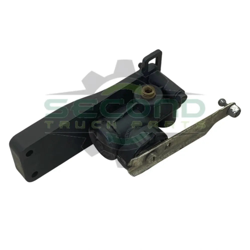 EE14004050 Genuine International Height Control Valve - Leveling Valves
