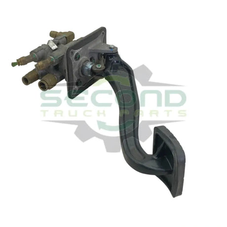 G90-1174-101111210 Genuine Paccar Brake Pedal Assembly - Second Truck Parts