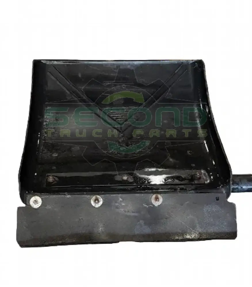 562.9008 Genuine Automann Right Quarter Fender - Second Truck Parts