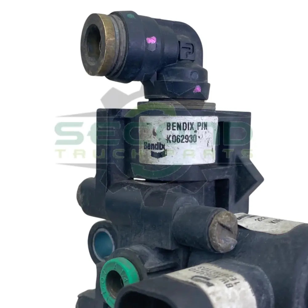 K062930 Genuine Bendix Air Valve - Second Truck Parts
