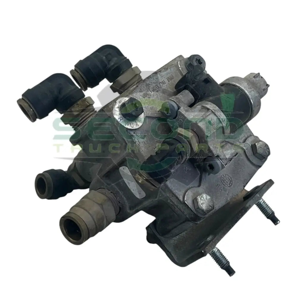 3954148C91 Genuine Bendix Relay Valve ATR-6 - Second Truck Parts