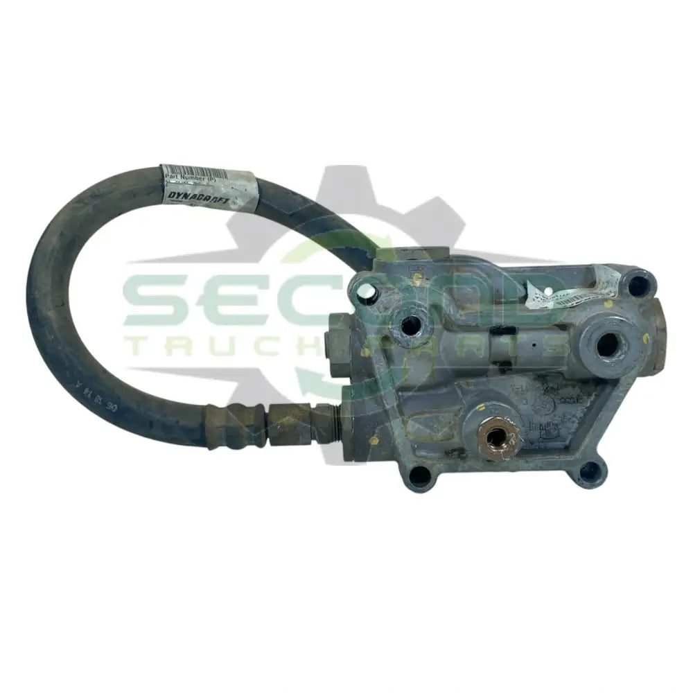 K066311 Genuine Bendix Tractor Protection Valve TP-5 - Second Truck Parts