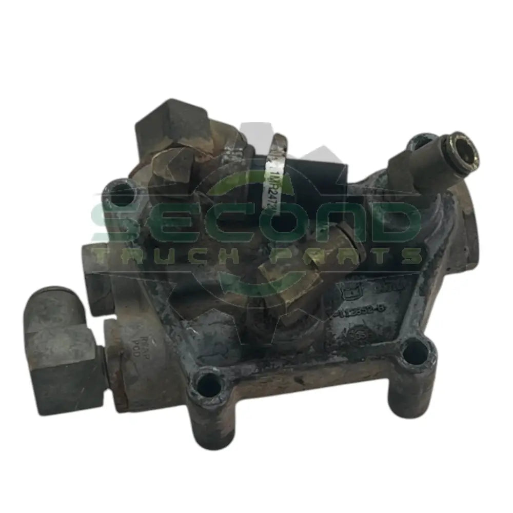 T-112852-B Genuine Bendix Tractor Protection Valve - Second Truck Parts