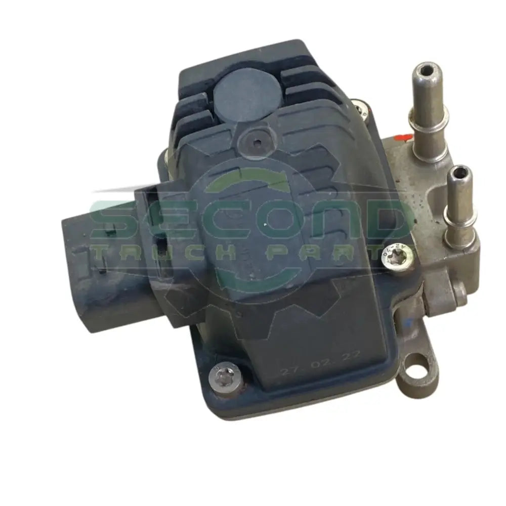 5508583 Genuine Cummins Doser Injector - Second Truck Parts