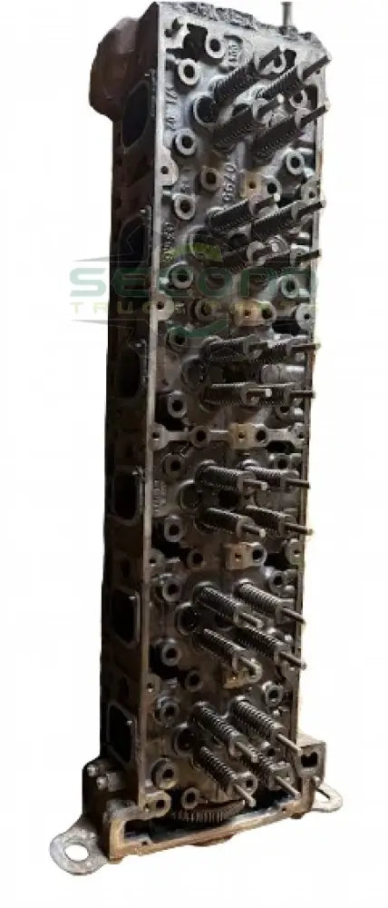 A 472 016 01 33 Genuine Detroit Diesel Cylinder Head - Second Truck Parts