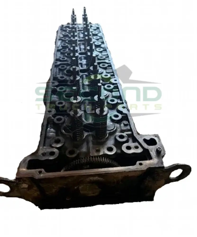 A 472 016 01 33 Genuine Detroit Diesel Cylinder Head - Second Truck Parts