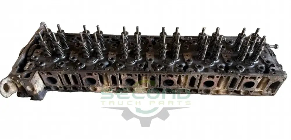 A 472 016 01 33 Genuine Detroit Diesel Cylinder Head - Second Truck Parts