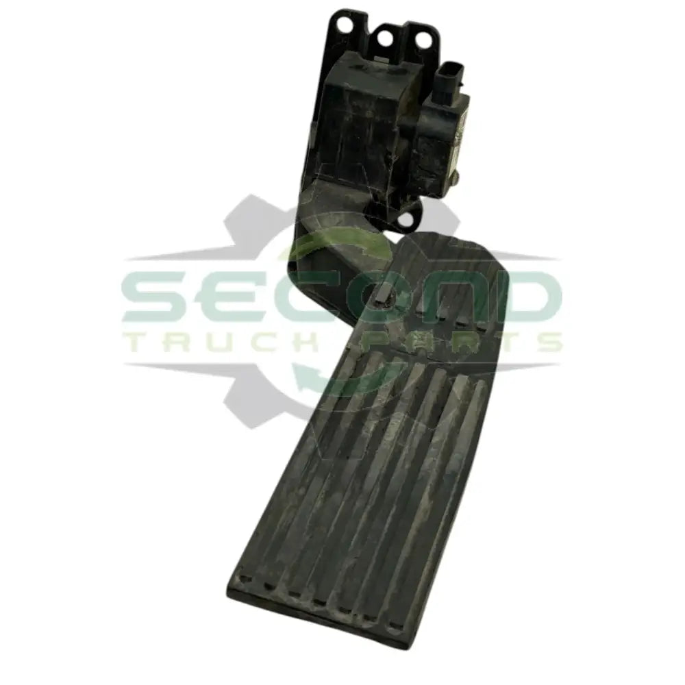 A01-34092-000 Genuine Freightliner Accelerator Pedal - Second Truck Parts