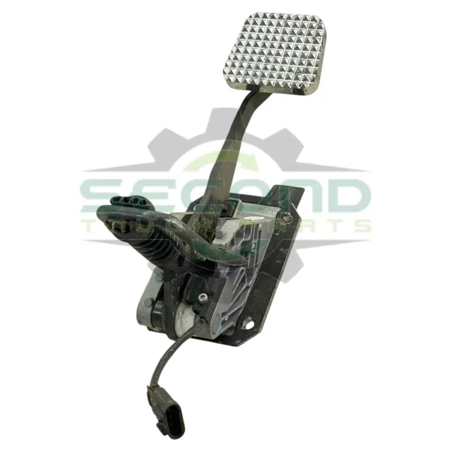 A02-14079-000 Genuine Freightliner Clutch Pedal - Second Truck Parts
