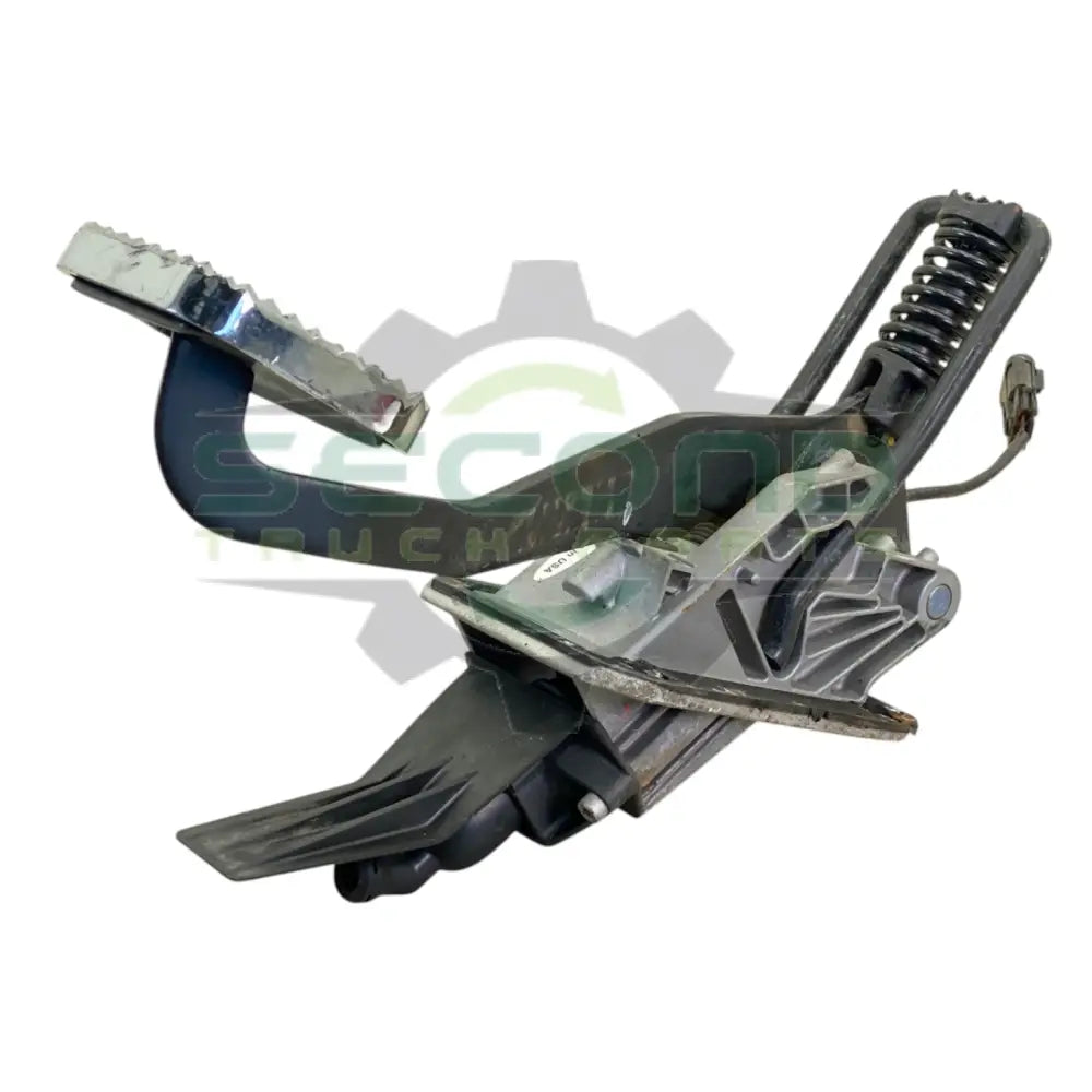 A02-14079-000 Genuine Freightliner Clutch Pedal - Second Truck Parts