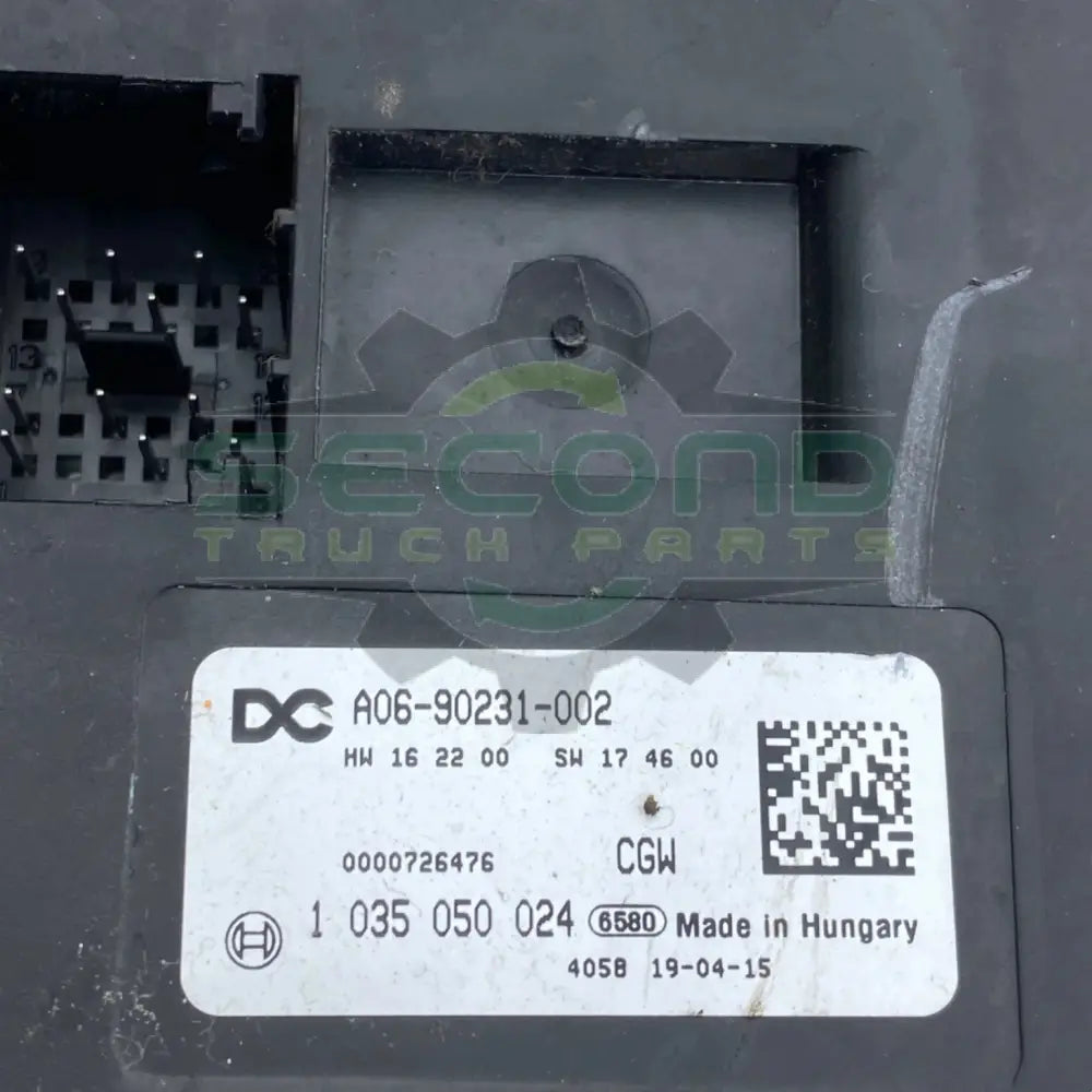A06-90231-002 Genuine Freightliner Interface Multiplexing Control Module - Second Truck Parts
