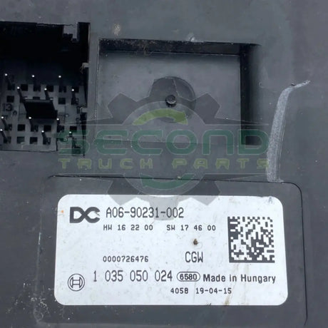 A06-90231-002 Genuine Freightliner Interface Multiplexing Control Module - Second Truck Parts