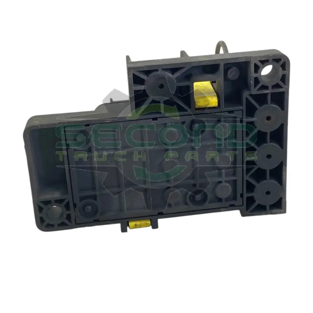 A06-72138-016 Genuine Freightliner Powernet Distribution Box Without Cutoff Switch - Second Truck Parts