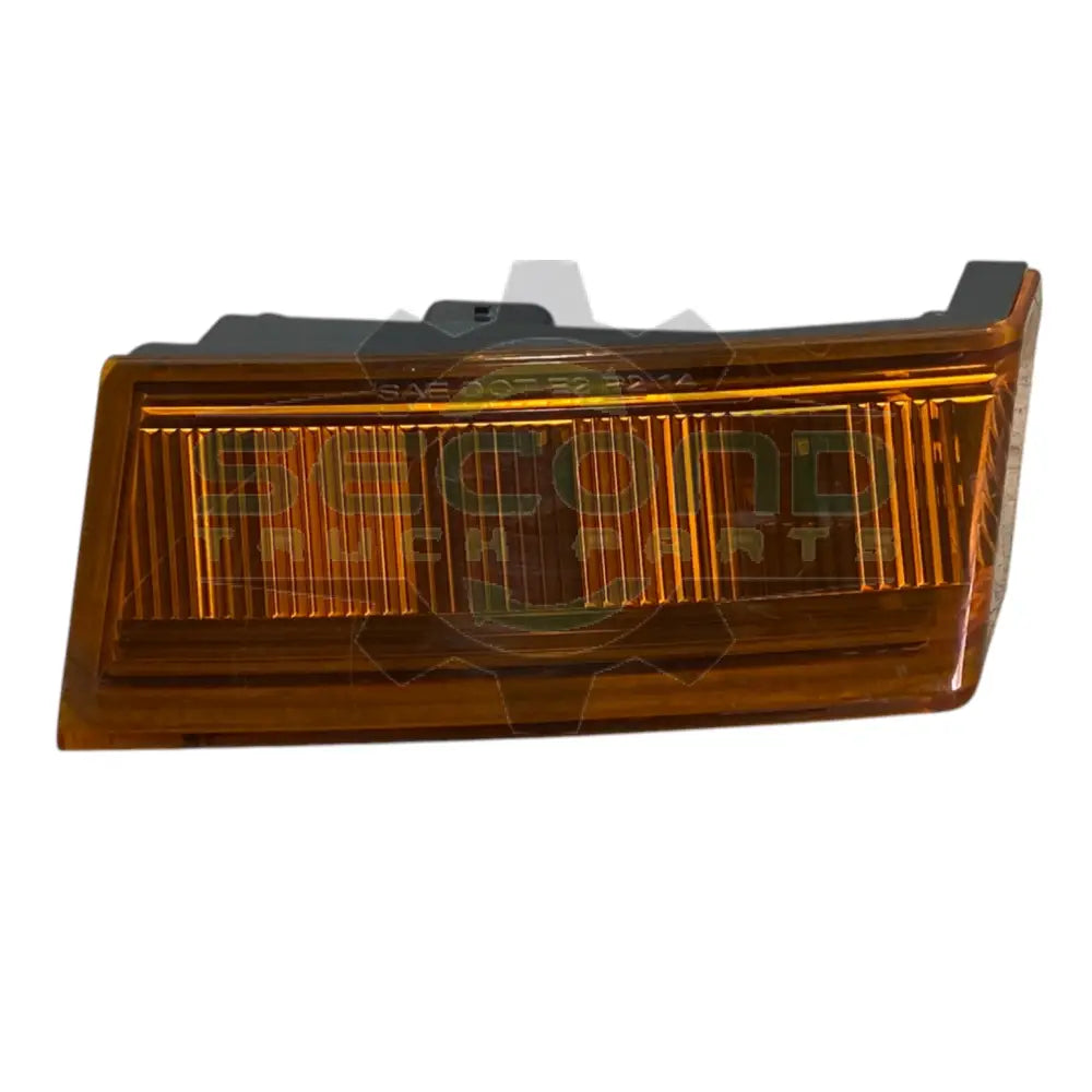 A06-90212-005 Genuine Freightliner Right Hand Led Turn Signal Lamp - Second Truck Parts