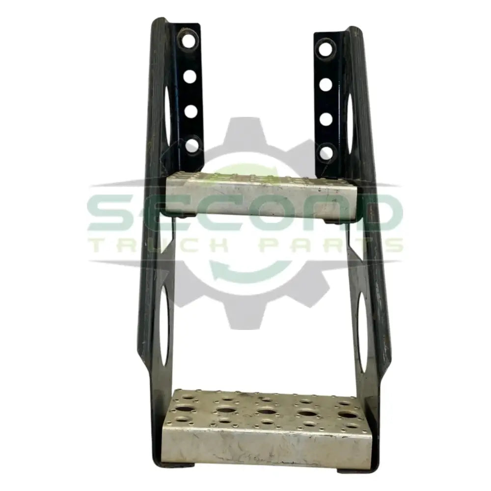 22-58666-000 Genuine Freightliner Step Assembly - Second Truck Parts