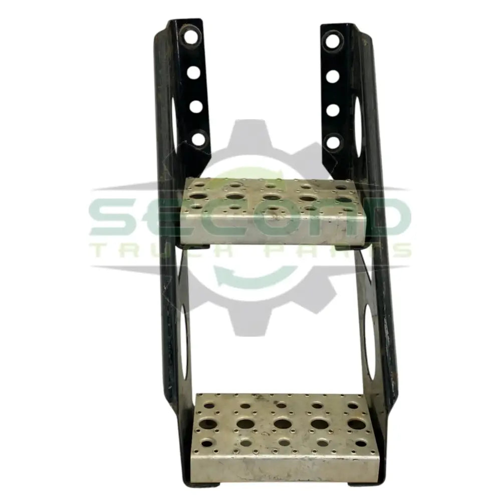 22-58666-000 Genuine Freightliner Step Assembly - Second Truck Parts
