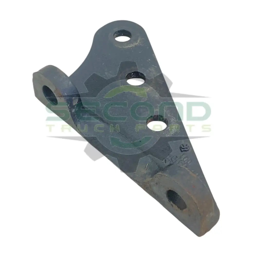 15-21413-001 Genuine Freightliner Suspension Crossmember Bracket - Second Truck Parts