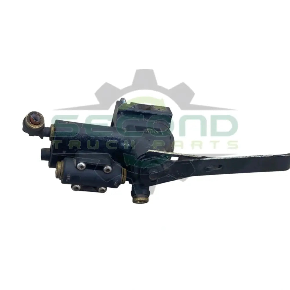 H01501PUD Genuine Hadley Air Suspension Valve - Second Truck Parts