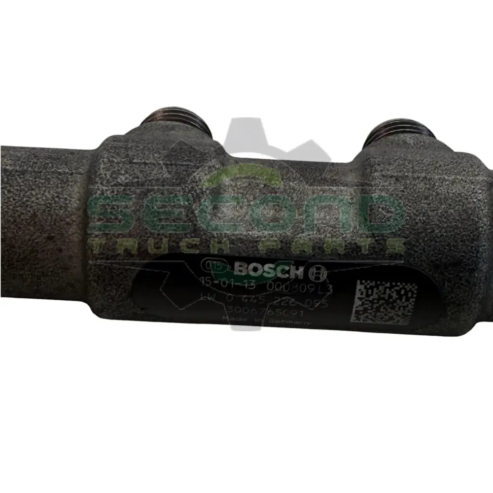 3006765C91 Genuine International Fuel Rail Assembly - Second Truck Parts