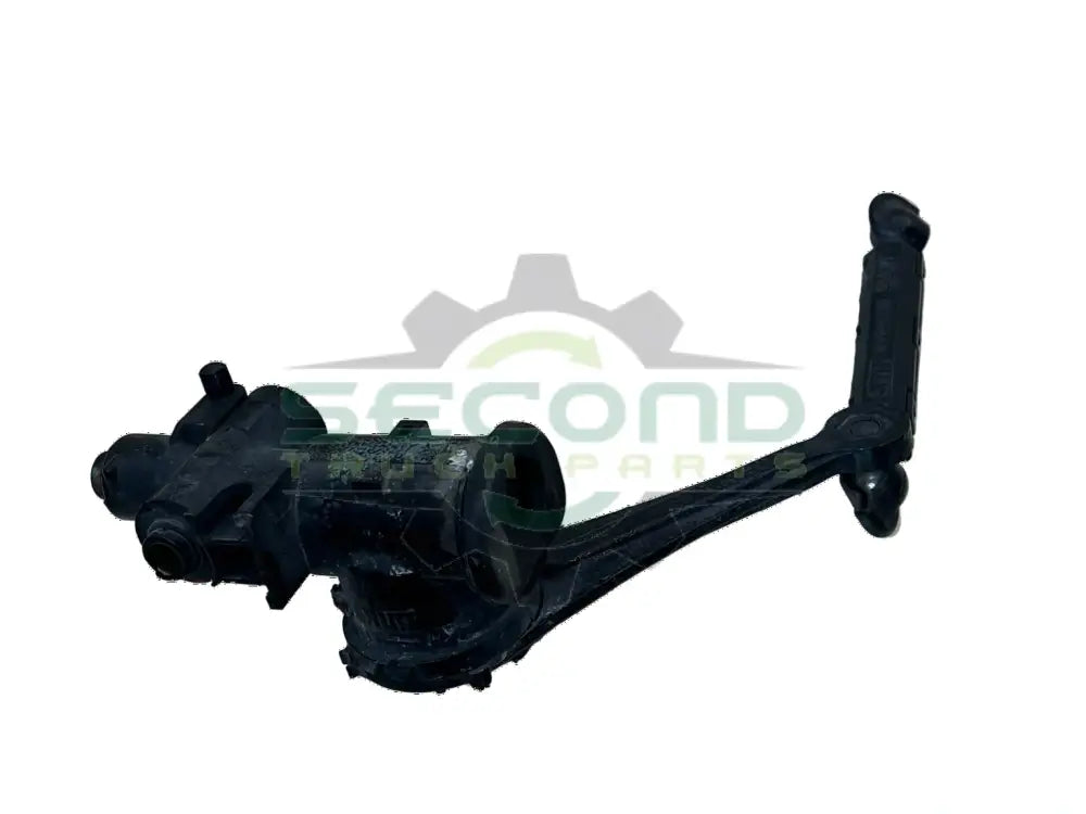 2522374C1 Genuine International Height Control Valve - Second Truck Parts