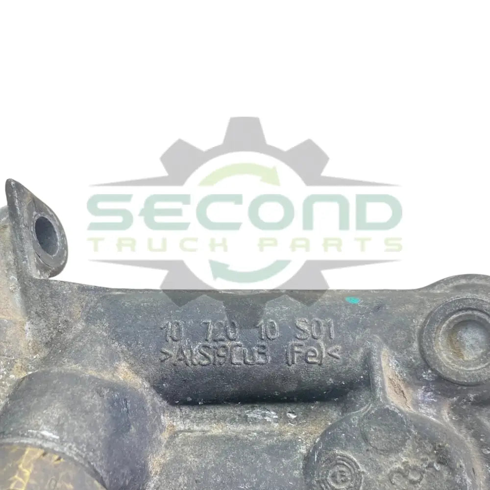1072010S01 Genuine International Oil Cooler Elbow - Second Truck Parts