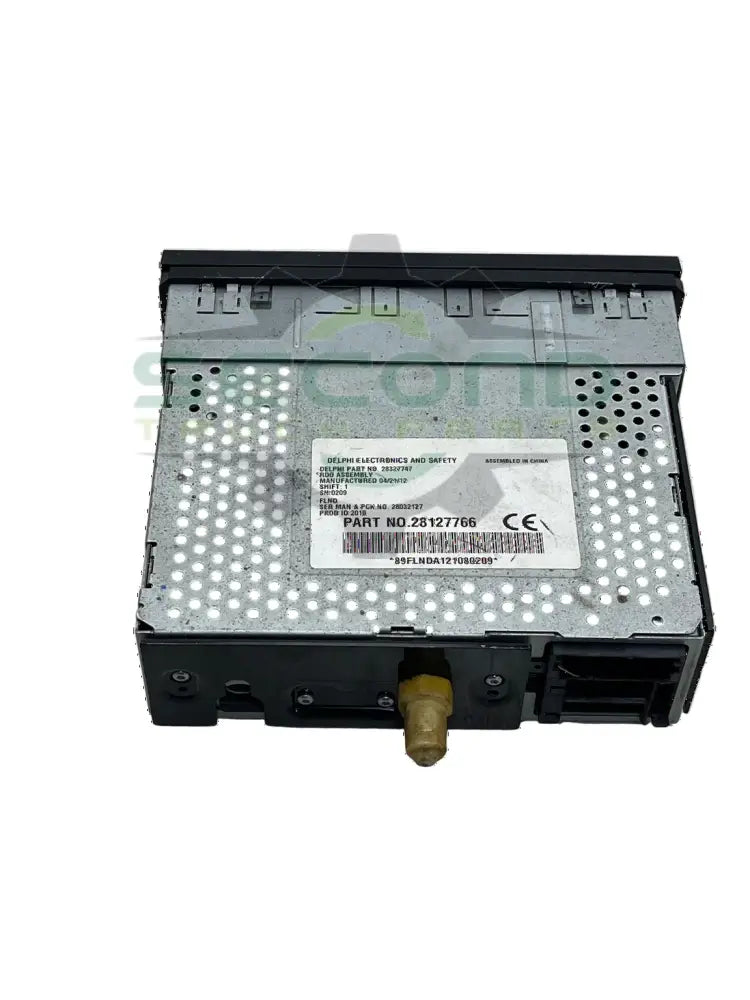 Genuine International Radio AM FM WB - Radios