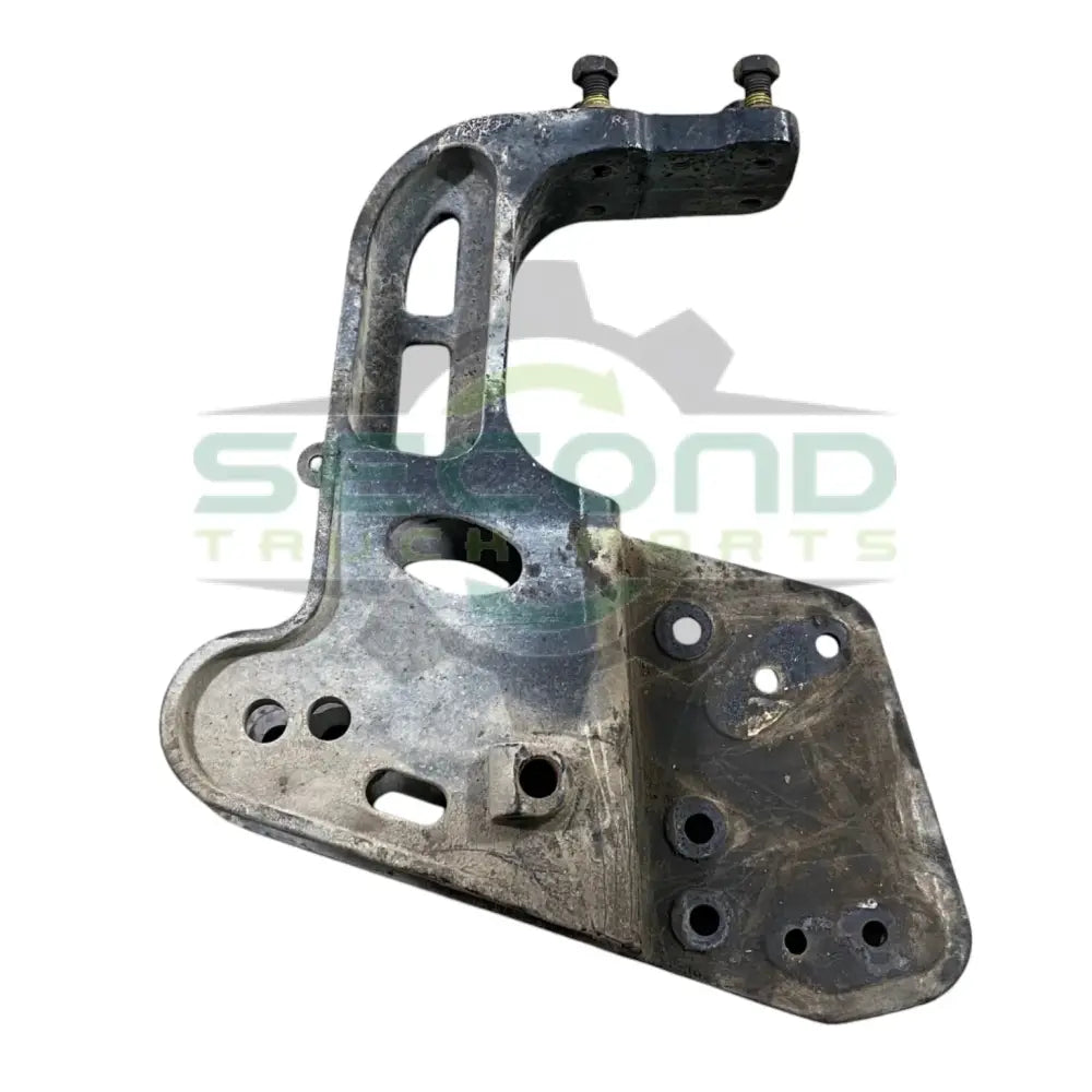 3714039C4 Genuine International Support Mega Bracket Right Hand M100/110/80 - Second Truck Parts