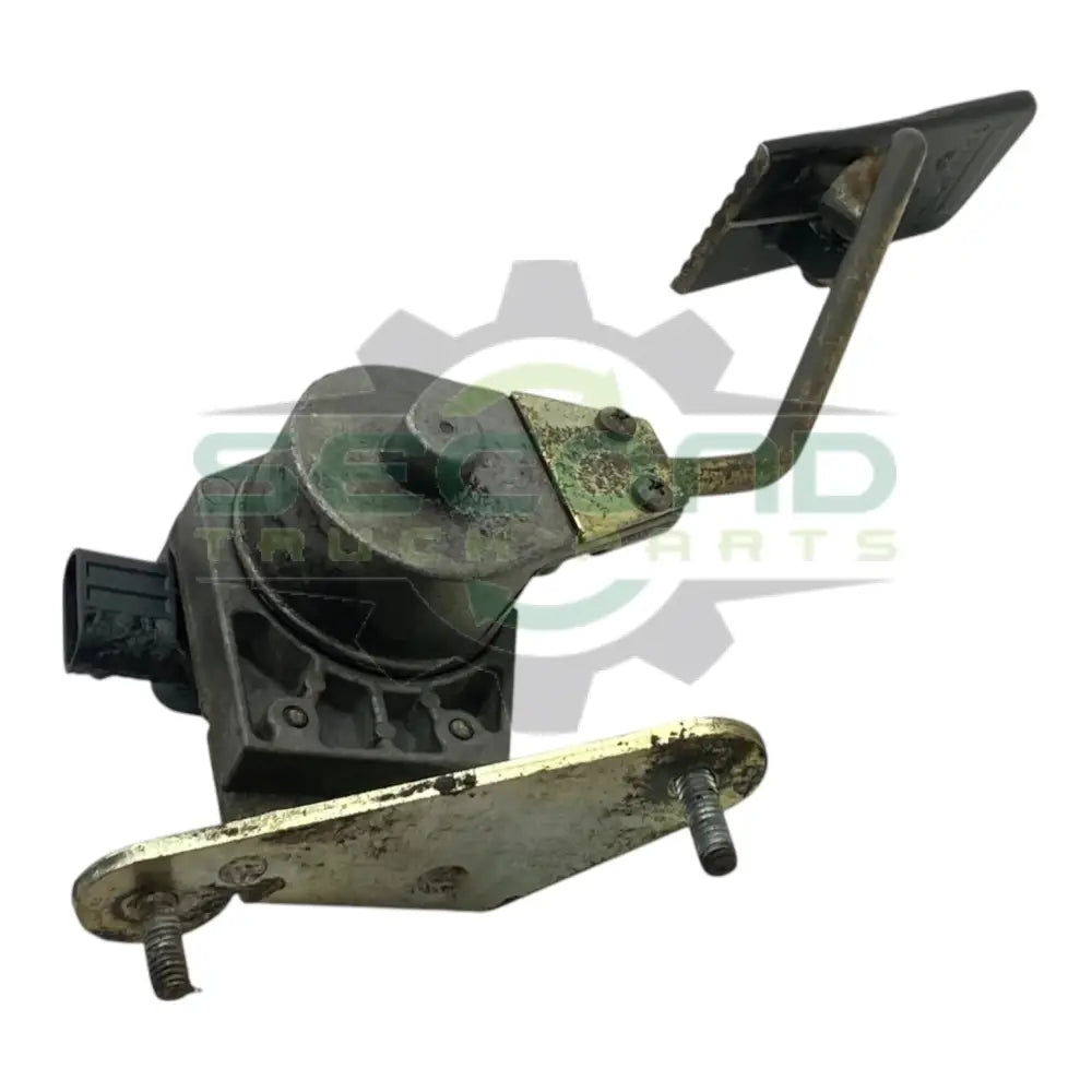 5241936 Genuine International Williams Controls Throttle Position Sensor W/Pedal - Second Truck Parts