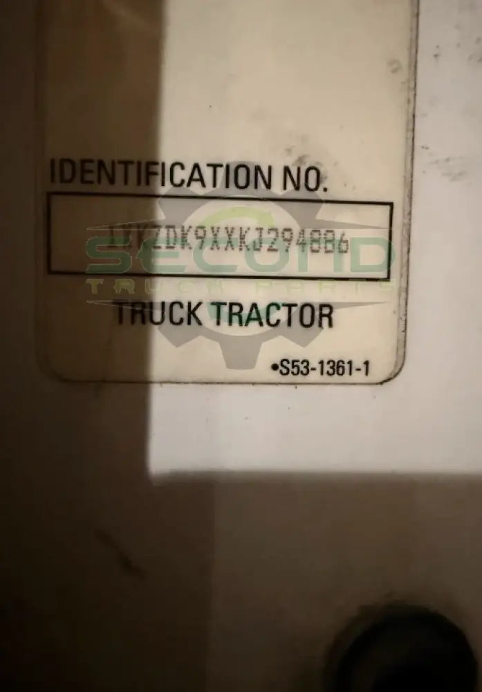 R25-1287-001 Genuine Kenworth Left Hand White Door T680/T880 - Second Truck Parts