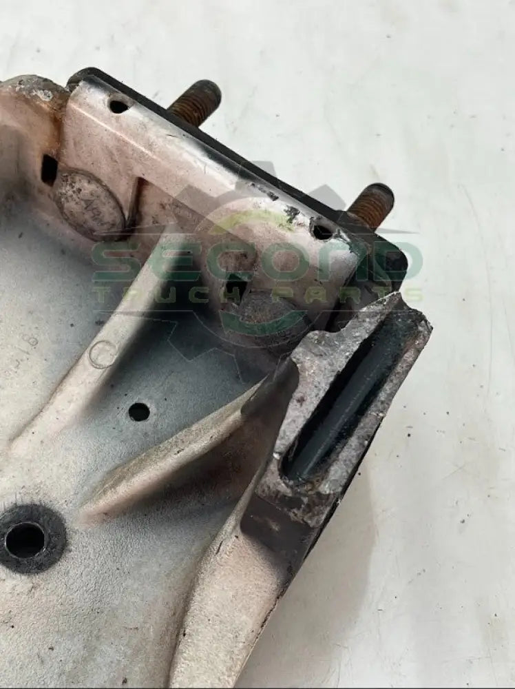 Genuine Kenworth Right Hand Hood Pivot Corner Support - Supports