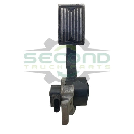 4QB414M Genuine Mack Accelerator Pedal - Second Truck Parts