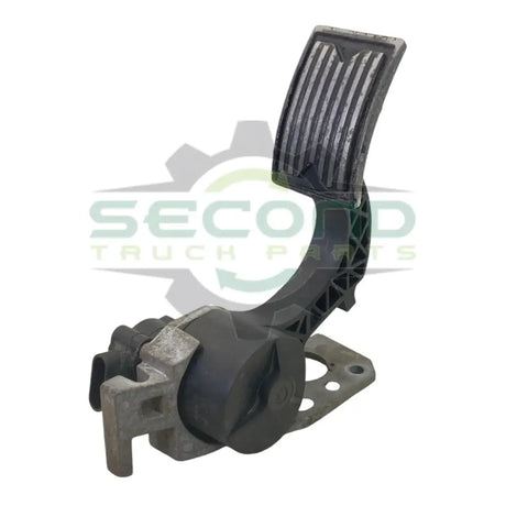 4QB414M Genuine Mack Accelerator Pedal - Second Truck Parts