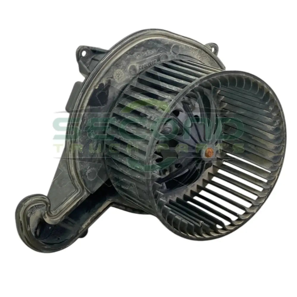 S8377002 Genuine Mack Blower Motor CXP613 - Second Truck Parts