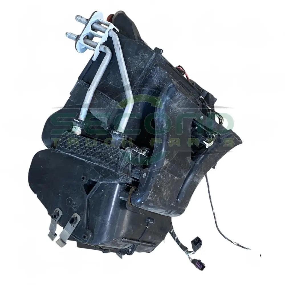 2RD571M Genuine Mack Heater And Air Conditioning Unit - Second Truck Parts