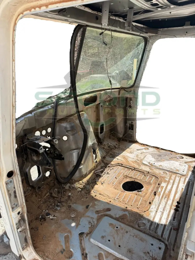 Genuine Mack White Cab CH613 - Cabs