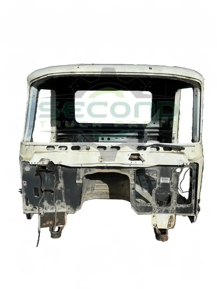 Genuine Mack White Cab CHU613 - Other Truck Parts