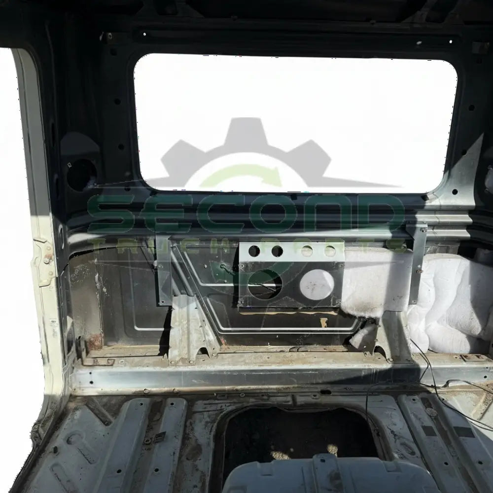 Genuine Mack White Cab CHU613 - Other Truck Parts
