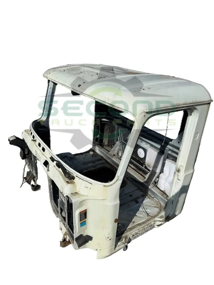 Genuine Mack White Cab CHU613 - Other Truck Parts