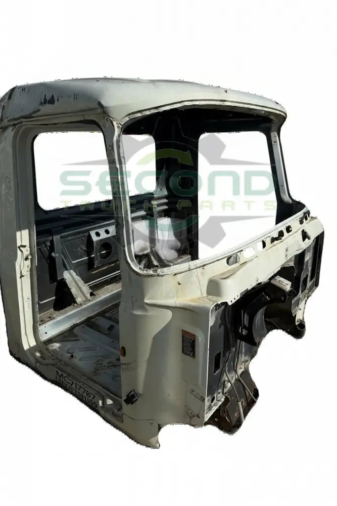 Genuine Mack White Cab CHU613 - Other Truck Parts