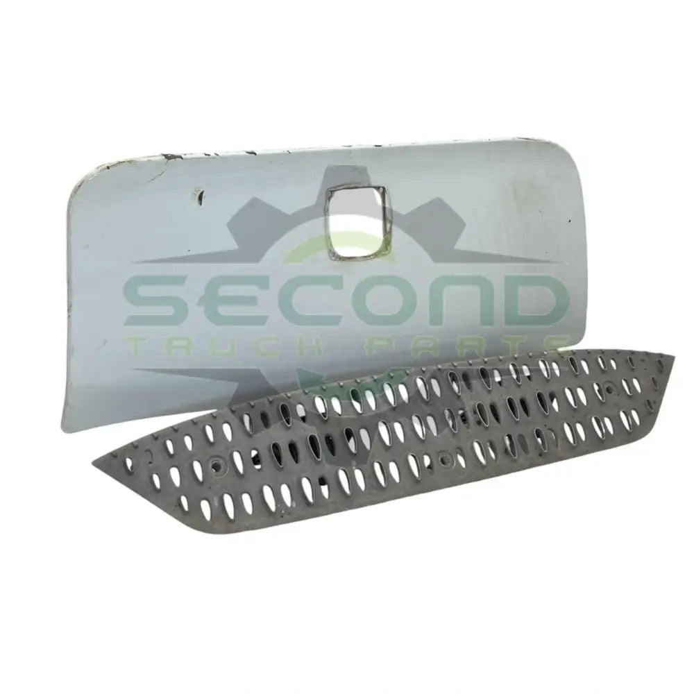 A82-6000 Genuine Paccar Cab Access Step - Second Truck Parts