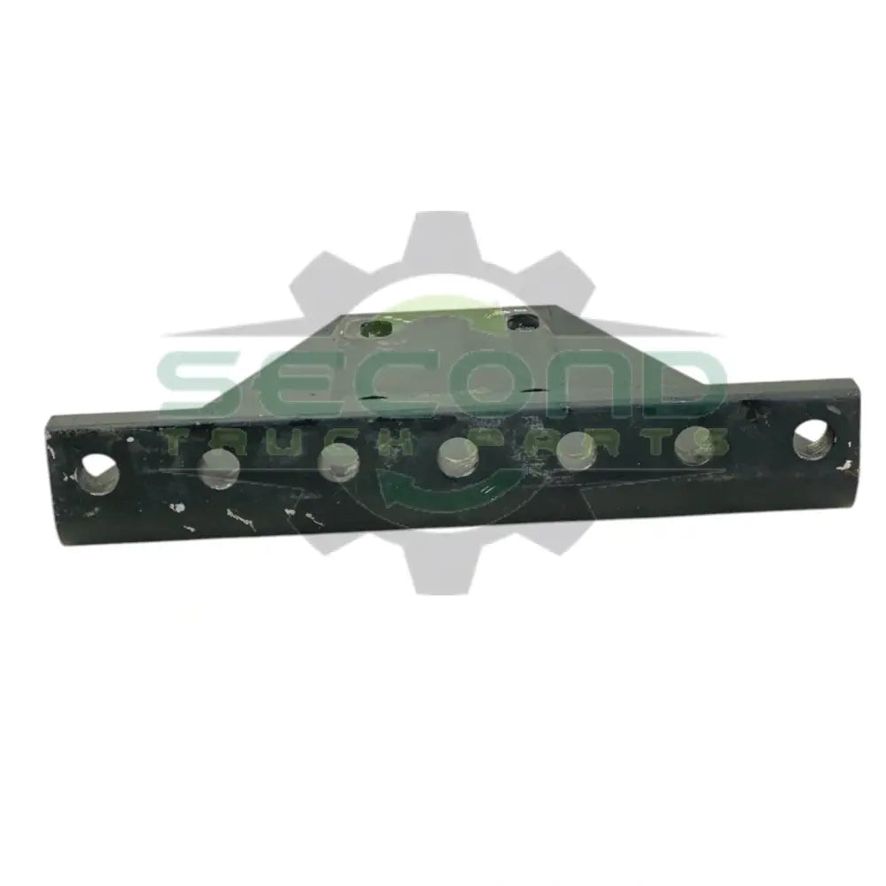 A47-6001 Genuine Paccar Crossmember Bracket - Second Truck Parts