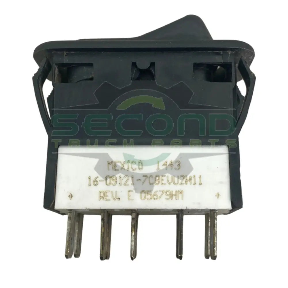 16-09121-7C8EVU2H11 Genuine Paccar Fan Override Switch - Second Truck Parts