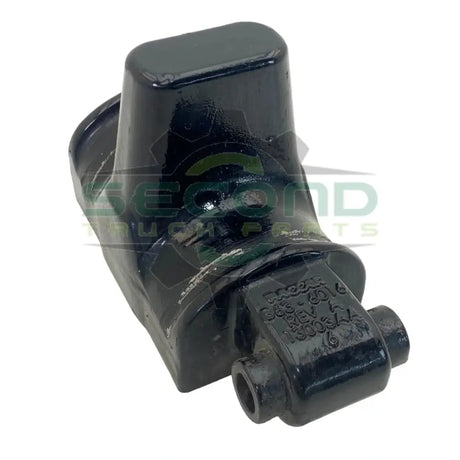 B63-6016 Genuine Paccar Front Suspension Saddle - Second Truck Parts